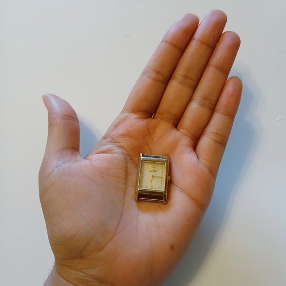 Citizen Eco-Drive Women Gold Tone Rectangle Dial B023-S001561 Watch Case - Picture 4 of 12